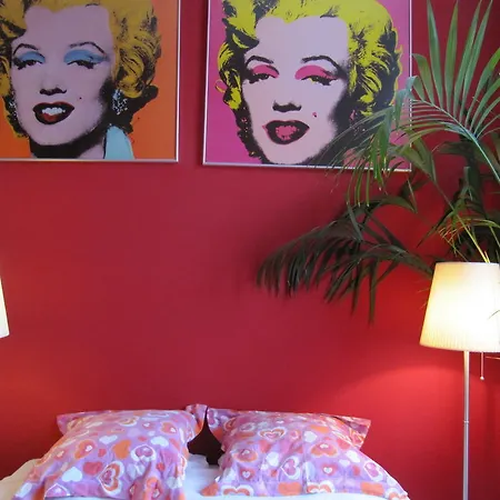 לינה וארוחת בוקר Atlas